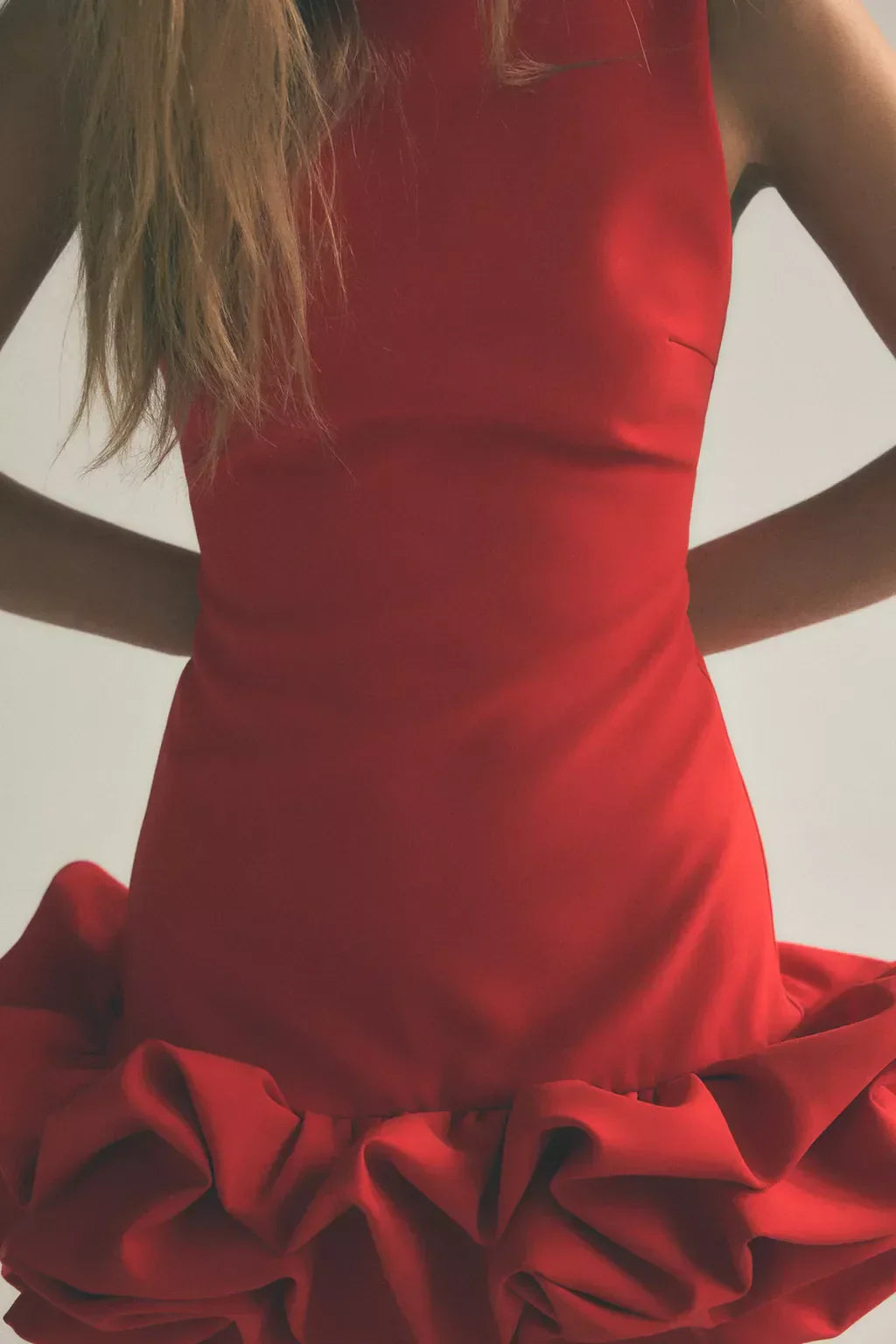 Camila | Minivestido sin mangas con espalda descubierta