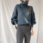 Neus | Pullover de lujo con cuello alto y mangas abullonadas