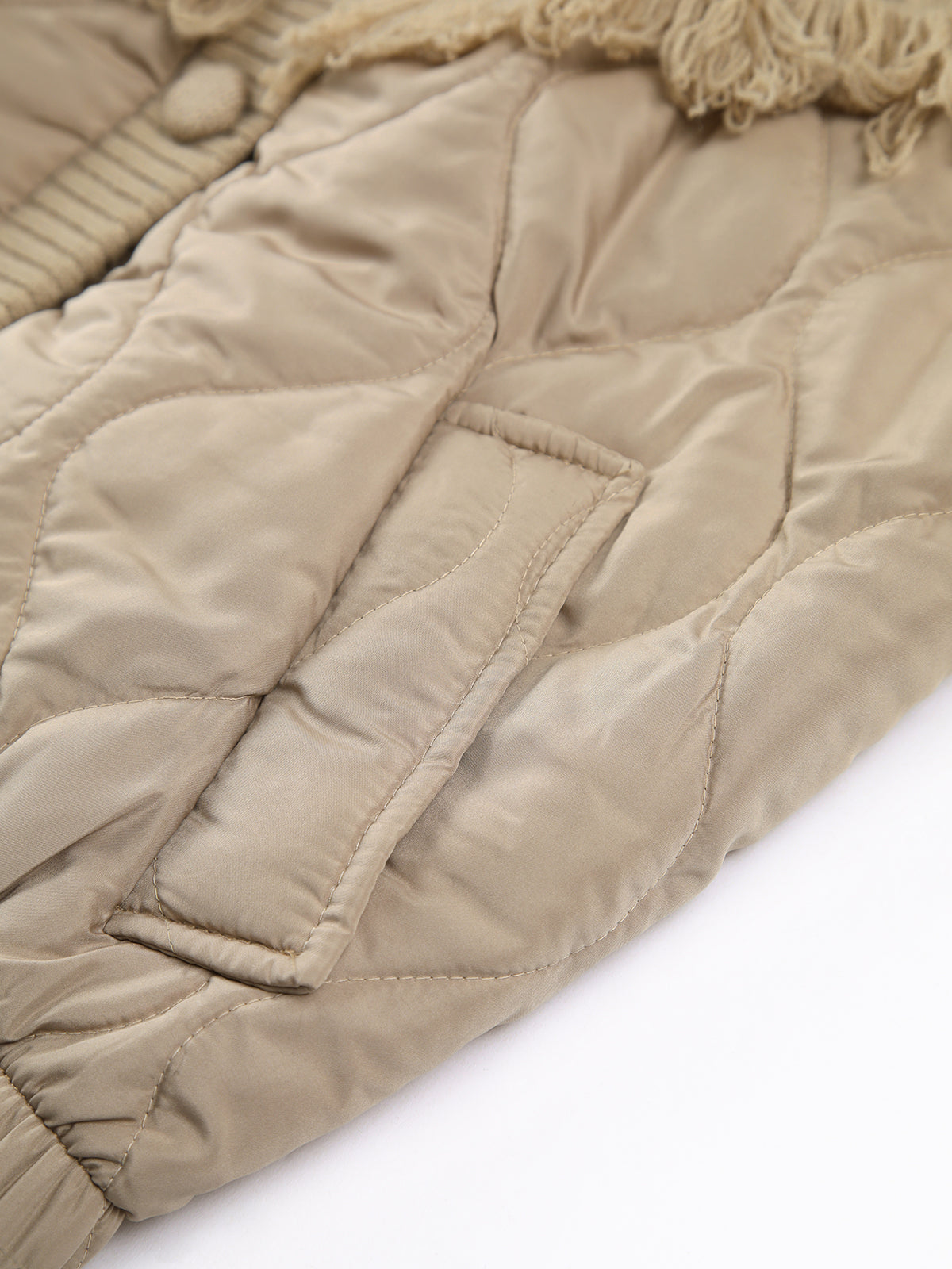 Uxia | Chaqueta acolchada de punto trenzado patchwork